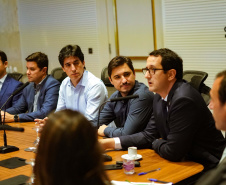 Estudantes universitários e do ensino técnico agrícola já podem se inscrever para o Pense Agro, hackaton da Escola Agrícola 4.0. O evento, promovido pelo Governo do Estado e pela Federação dos Trabalhadores Rurais Agricultores Familiares do Estado do Paraná (Fetaep), busca fomentar o ecossistema de inovação do Estado, em especial na área da agricultura. Foto: Guilherme Flores/Casa Civil