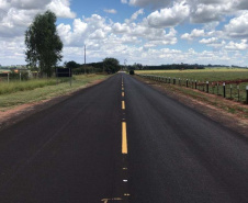 O Governo do Estado está realizando melhorias em duas rodovias na região de Umuarama, Noroeste do Paraná. As obras são executadas pelo Departamento de Estradas de Rodagem do Paraná (DER/PR). O investimento é de R$ 9,5 milhões. Foto:DER