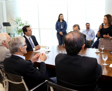O governador Carlos Massa Ratinho Júnior assinou a autorização para nomeação de 263 professores para as universidades estaduais do Paraná. São profissionais de diversas áreas acadêmicas aprovados em concursos públicos realizados em anos anteriores e que ainda não haviam sido chamados. Curitiba,12/03/2020 Foto:Jaelson Lucas / AEN