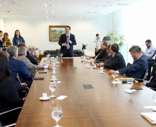 O governador Carlos Massa Ratinho Júnior assinou a autorização para nomeação de 263 professores para as universidades estaduais do Paraná. São profissionais de diversas áreas acadêmicas aprovados em concursos públicos realizados em anos anteriores e que ainda não haviam sido chamados. Curitiba,12/03/2020 Foto:Jaelson Lucas / AEN