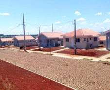 O projeto teve um investimento de R$ 2,8 milhões em recursos do FGTS em uma parceria do Governo do Estado com o Governo Federal e a prefeitura. Residencial recebeu também obras de calçamento com acessibilidade, sinalização viária e paisagismo. 