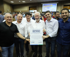Francisco Beltrão, no Sudoeste do Estado, é a capital do Estado. O vice-governador Darci Piana assinou nesta sexta-feira (13) o decreto de transferência da capital administrativa do Paraná para o município e inaugurou a agenda de despachos e liberações do Poder Executivo com lideranças políticas e empresariais da região.