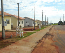 Mais 48 famílias da região Noroeste do Paraná receberam nesta quinta-feira (19) as chaves de novas casas populares. Os projetos beneficiaram 24 famílias de Xambrê e outras 24 de Francisco Alves, que se somam a outras 20 de Mariluz que foram contempladas na quarta-feira (18). 

