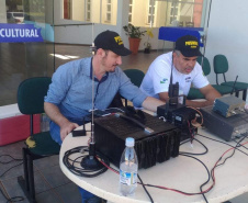 Soldados do Exército, militares estaduais, coordenadores municipais da Defesa Civil do Paraná, radioamadores voluntários e agentes de saúde municipais realizam uma grande ação de combate à dengue em 17 cidades do Estado. Foto: Defesa Civil