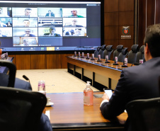 O governador Carlos Massa Ratinho Junior participou nesta segunda-feira (23) de uma videoconferência com o ministro da Infraestrutura, Tarcísio de Freitas, juntamente com os demais governadores dos estados que formam o Consórcio de Integração Sul e Sudeste (Cosud).