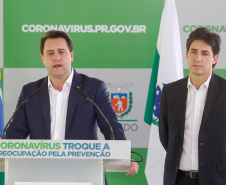 O governador Carlos Massa Ratinho Junior anunciou nesta terça-feira (24) um pacote social de R$ 400 milhões para ajudar famílias paranaenses mais vulneráveis a enfrentarem a pandemia do novo coronavírus. Foto: Gilson Abreu/AEN