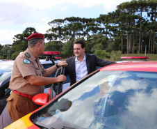 O Governador Carlos Massa Ratinho Junior entrega nesta sexta-feira (27/03),  118 viaturas para equipes da Policia Militar e Bombeiros  para auxiliar no combate a pandemia do novo coronavírus.  Curitiba, 27/03/2020 - Foto: Geraldo Bubniak/AEN