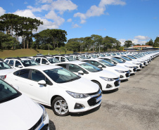 O Governador Carlos Massa Ratinho Junior entrega nesta sexta-feira (27/03),  118 viaturas para equipes da Policia Militar e Bombeiros  para auxiliar no combate a pandemia do novo coronavírus.  Curitiba, 27/03/2020 - Foto: Geraldo Bubniak/AEN