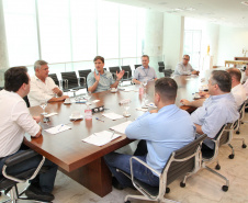 O governador Carlos Massa Ratinho Junior determinou nesta quinta-feira (02/04) a agilidade na conclusão de três hospitais regionais como forma de ampliar a força-tarefa do Estado no enfrentamento ao coronavírus. Previstas inicialmente para serem concluídas em dezembro, as obras dos complexos de Telêmaco Borba (Campos Gerais), Guarapuava (Centro) e Ivaiporã (Vale do Ivaí) serão antecipadas pela Secretaria de Estado da Saúde. 
 Foto: Ari Dias/AEN