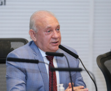 O Governador Carlos Massa Ratinho Junior em videoconferencia nesta terça-feira (07/04),  em reunião com Deputados Estaduais no Palácio Iguaçu. Na foto, o Presidente da Alep, Ademar Traiano.   Curitiba, 07/04/2020 - Foto: Geraldo Bubniak/AEN