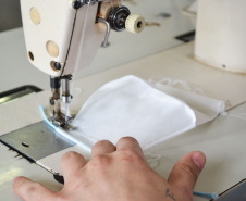Presos já produziram 69 mil máscaras em menos de um mês. Foto: Depen
