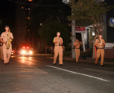 Curitiba, 30 de Abril de 2020. Banda da PMPR faz live pelas ruas da cidade - Soldado Ismael Ponchio.