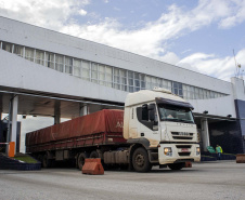 Porto de Paranaguá bate recorde em movimento de caminhões
. Foto: Claudio Neves/Portos do Paraná
