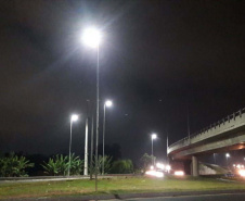 Viaduto de Paranaguá recebe novamente iluminação pública.Foto:DER