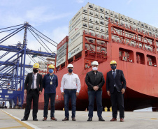 Nesta segunda-feira (01), o superintendente estadual dos Correios no Paraná, Paulo Cezar Kremer dos Santos, visitou o Terminal de Contêineres de Paranaguá (TCP) e se reuniu com o presidente da Portos do Paraná, Luiz Fernando Garcia. Foto: Claudio Neves/Portos do Paraná