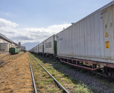 Ferroeste ultrapassa marca de mil contêineres transportados.Foto: Claudio Neves/Portos do Paraná
