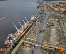 Porto de Paranaguá dobra embarques de soja.
 Foto: José Fernando Ogura/AEN