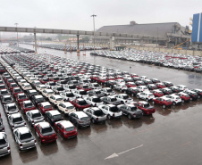 Porto de Paranaguá retoma exportação de automóveis