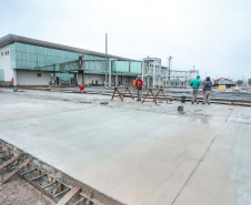 Estado investe em grandes obras e programas para crescer. Aeroporto de Cascavel.