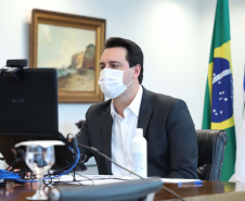 
O Governo do Estado consolida os últimos detalhes para avançar no desenvolvimento do Projeto Harpia, ferramenta tecnológica que vai aumentar o controle sobre o dinheiro público, combater a corrupção e transformar o Paraná no Estado mais transparente do País. O modelo foi apresentado nesta quarta-feira (24) pela Controladoria-Geral do Estado (CGE) ao governador Carlos Massa Ratinho Junior. 
