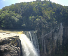 Salto e Canion São João. Foto: Divulgação/IAT