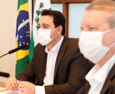 O governador Carlos Massa Ratinho Junior se reuniu por videoconferência nesta segunda-feira (20) com os 30 deputados federais que representam o Paraná em Brasília para discutir modelagem, obras e trechos previstos no novo Anel de Integração