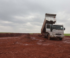 Obras do contorno viário de Palotina que terá extensão de cerca de 16 km e está sendo construído para desviar o trânsito de caminhões do centro da cidade.Foto: Geraldo Bubniak/AEN