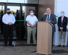 Foi inaugurada nesta quarta-feira (22) a primeira etapa do Cancer Center de Guarapuava, na região central do Estado. O prédio abriga a ala de quimioterapia e o Instituto para a Pesquisa do Câncer (IPEC), um dos maiores centros de pesquisa genômica do País.

 22/07/2020 -  Foto: Geraldo Bubniak/AEN