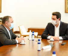 Governador Carlos Massa Ratinho Junior, recebe o ministro interino Eduardo Pazuello.