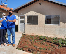 Cem famílias de Santa Mariana, município da região Norte do Paraná, receberam nesta quinta-feira (23) as chaves da casa própria. Elas são as novas proprietárias do Residencial Albertino Delamuta, que recebeu um investimento de R$ 6,6 milhões do Governo do Estado, Governo Federal e prefeitura. Foto:Pizolato