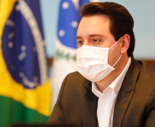 O novo Anel de Integração foi pauta de mais um encontro virtual, realizado nesta quinta-feira (30), entre o governador Carlos Massa Ratinho Junior, o ministro da Infraestrutura, Tarcísio Gomes de Freitas, e a bancada federal paranaense. Estado e a União seguem discutindo lotes, obras e a modelagem da nova concessão de rodovias que cortam o Paraná.