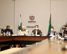 O chefe da Casa Civil do Governo do Estado, Guto Silva, fez um balanço dos resultados obtidos pelo programa Paraná Mais Cidades durante encontro nesta segunda-feira (03) com a base de apoio ao Governo na Assembleia. A reunião serviu também para confirmar o repasse de R$ 100 milhões por parte do Legislativo para a compra de vacinas contra a Covid-19.