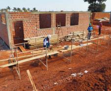 Colégio agrícola no Noroeste
terá sede esperada há 11 anos.