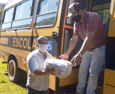 Cestas básicas beneficiam 30.600 famílias de comunidades tradicionais. Foto:SEED