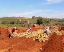 Governo renova artérias de escoamento da safra em Ivaiporã. Foto: Gilson Abreu/AEN