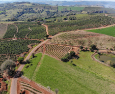 Governo renova artérias de escoamento da safra em Ivaiporã. Foto: Gilson Abreu/AEN