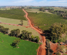 Governo renova artérias de escoamento da safra em Ivaiporã. Foto: Gilson Abreu/AEN