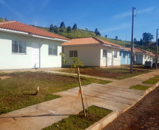 Trinta famílias de Iguatu recebem chaves da casa própria
.Foto:Cohapar