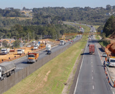 A poucos quilômetros do Viaduto do Orleans também estão em obras duas trincheiras, no Jardim Guarany e na área do bairro Cercadinho. Os investimentos são da CCR Rodonorte, concessionária que administra o trecho, e estão inclusos no acordo de leniência firmado pela empresa com a Justiça Federal. O investimento é de cerca de R$ 40 milhões e as obras devem ficar prontas em 14 meses.