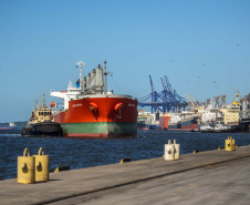 Portos do Paraná firma colaboração inédita com Fundación Valenciaport
