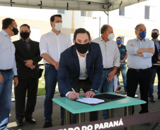 O Governador Carlos Massa Ratinho Junior vistoria  nesta terca-feira (11/08), 416 unidade habitacionais no Loteamento Sao Geronimo em Campo Largo. Campo Largo, 11/08/2020 - Foto: Geraldo Bubniak/AEN