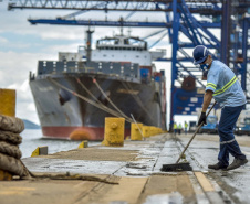 Porto de Paranaguá atinge marca de 99,29% em avaliação ambiental
