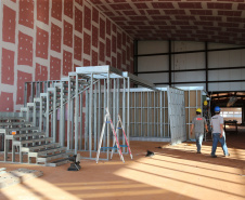 Obras do Hospital da Criança de Maringá,   serao 160 leitos, sendo 20 de UTI, a área construída é de aproximadamente 23 mil metros quadrados e está no espaço do antigo aeroporto da cidade, doado pela União ao município. O local tem cerca de 90 mil metros quadrados. -  04/08/2020 -  Foto: Geraldo Bubniak/AEN