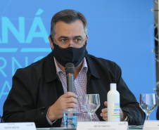 O governador Carlos Massa Ratinho Junior participa nesta quarta-feira (26), no Palácio Iguaçu, do evento que celebra um ano do programa Descomplica, iniciativa de caráter permanente do Governo do Estado para simplificar a vida dos empreendedores