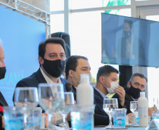 O governador Carlos Massa Ratinho Junior participa nesta quarta-feira (26), no Palácio Iguaçu, do evento que celebra um ano do programa Descomplica, iniciativa de caráter permanente do Governo do Estado para simplificar a vida dos empreendedores