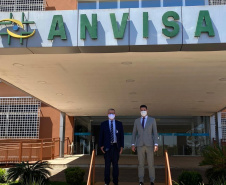 Em Brasília, o chefe da Casa Civil, Guto Silva, e o diretor presidente do Tecpar, Jorge Callado, participaram de reuniões na Anvisa e na Embaixada Russa para agilizar o processo de aprovação dos estudos clínicos da vacina no Brasil. Serão testados 10 mil voluntários, com prioridade para profissionais de saúde. Foto: Casa Civil