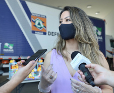 Uma longa e animada fila de carros, todos equipados com bolas, bonecas e os mais diferentes e coloridos brinquedos, deu início à campanha solidária Paraná Piá. O primeiro evento de arrecadação foi um Drive Thru organizado pela Secretaria de Estado do Desenvolvimento Urbano, nesta sexta-feira (11), em frente ao Palácio Iguaçu.
