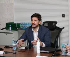 A Invest Paraná, agência do Governo do Estado voltada à atração de investimentos, vai promover as soluções desenvolvidas por startups e empresas de tecnologia paranaenses entre seus parceiros no mercado nacional e internacional. 

O vice-governador Darci Piana participou do lançamento e destacou mais essa iniciativa do governo para transformar o Paraná em um estado cada vez mais inovador. Foto: Camila Tonett