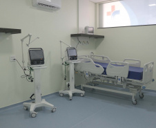  O Hospital Municipal Germano Lauck, de Foz do Iguaçu, recebeu 20 respiradores e 20 monitores para ampliar a ala do Pronto Socorro Respiratório, que vai abrir na próxima semana. Foto:Agência Municipal de Notícias Foz do Iguaçu