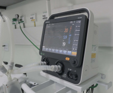  O Hospital Municipal Germano Lauck, de Foz do Iguaçu, recebeu 20 respiradores e 20 monitores para ampliar a ala do Pronto Socorro Respiratório, que vai abrir na próxima semana. Foto:Agência Municipal de Notícias Foz do Iguaçu